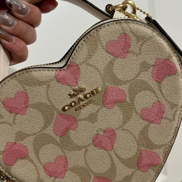 NWT! Coach Heart Crossbody Signature Canvas Heart Print CP021 - Picture 3 of 9